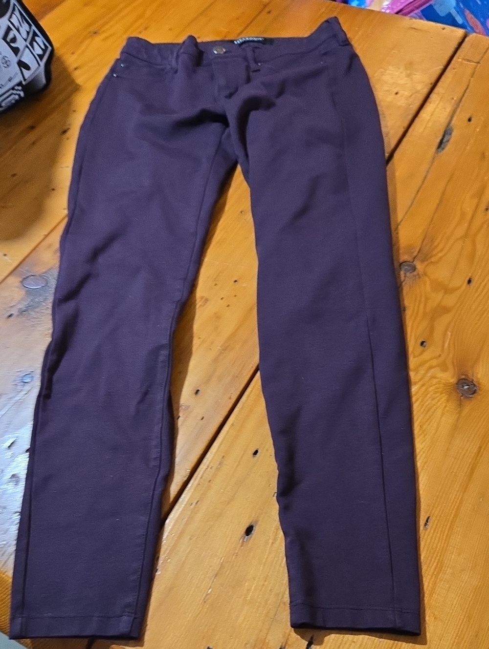 Liverpool Slim Stretch Sz 2/26 in Deep Plum